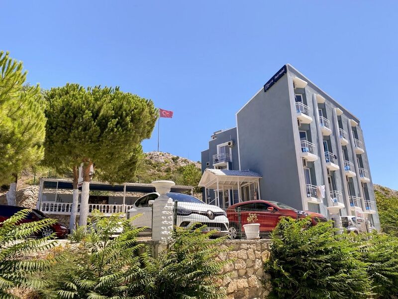 Minevra Port Hotel