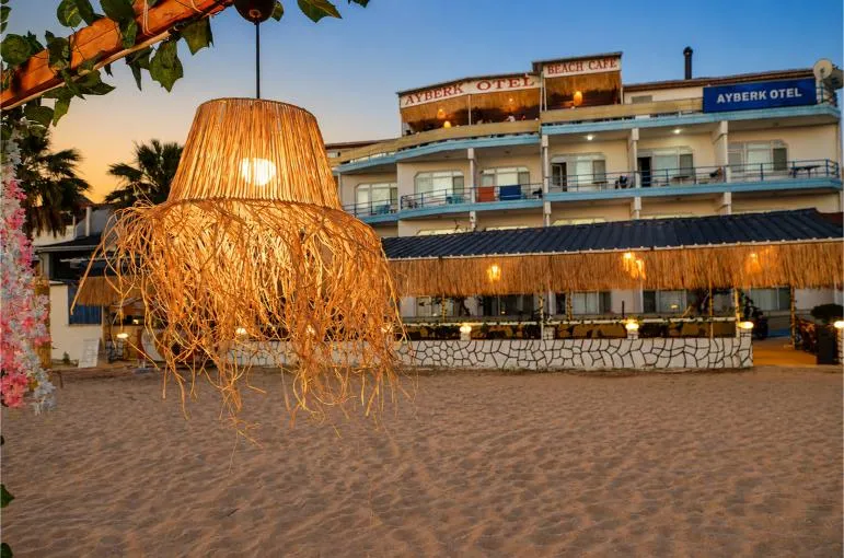 Ayberk Otel Avşa