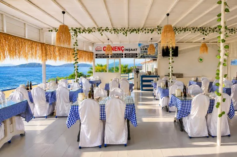 Ayberk Otel Avşa